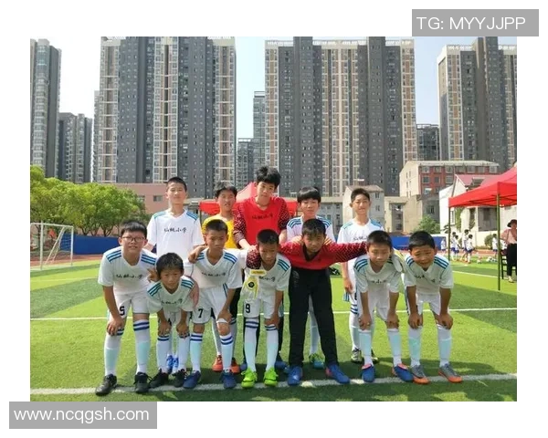 足球明星的成长之路从何开始探寻他们的启蒙与奋斗历程